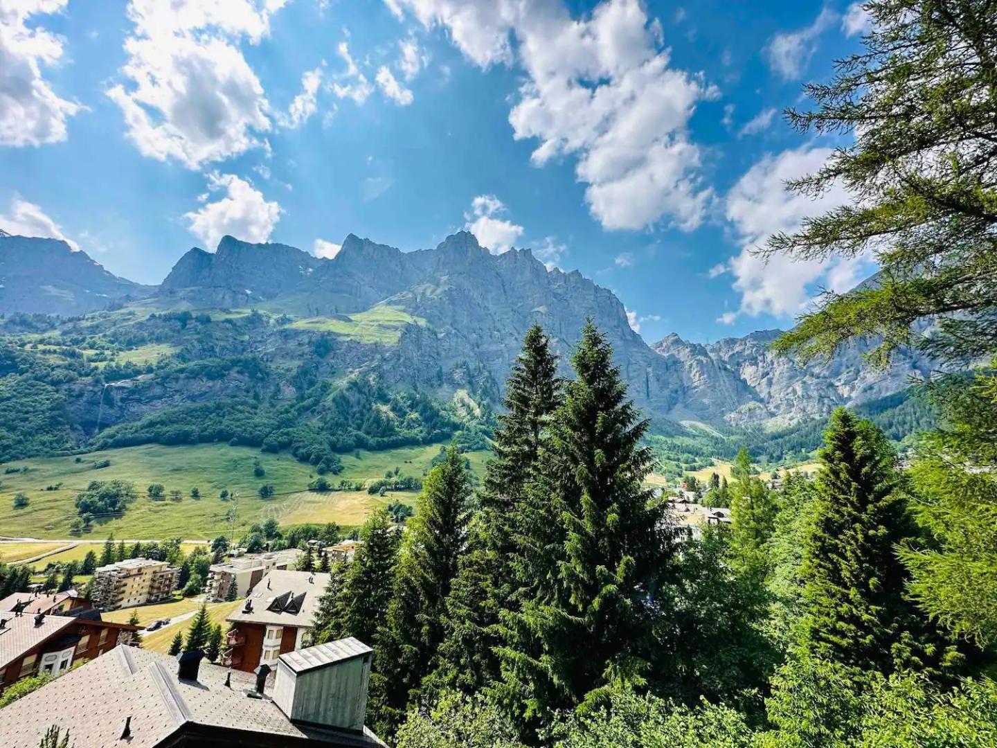 Appartement Haus Tarbey à Loèche-les-Bains Extérieur photo